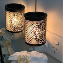 Load image into Gallery viewer, Gift Pack -  Black Mandala Plug In Wax Melt Warmer