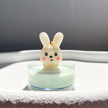 Load image into Gallery viewer, Marshmallow Bunny Candle