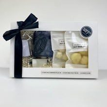 Load image into Gallery viewer, Gift Pack -  Black Leaves Plug In Wax Melt Warmer