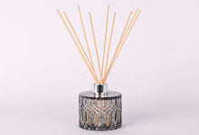 Load image into Gallery viewer, Cleo Crystal Black Room Fragrance Diffuser 200ML